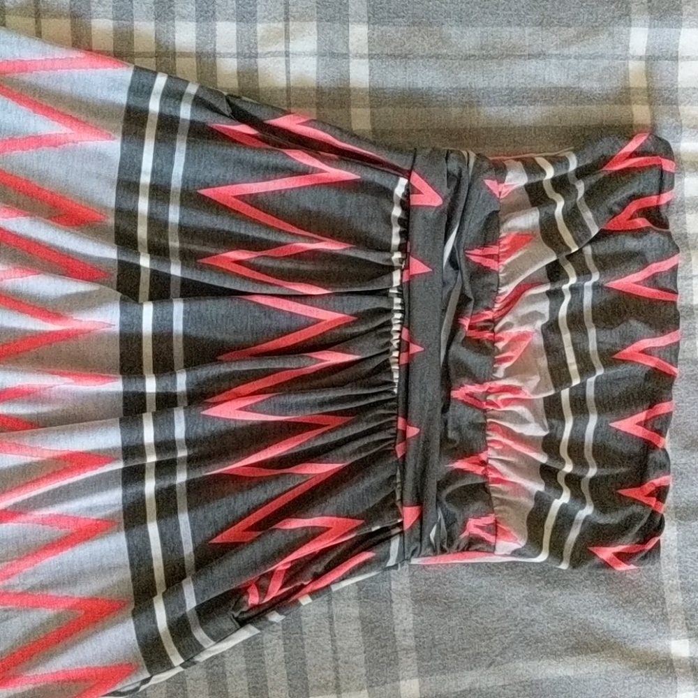 Dress - Picture 2 of 2